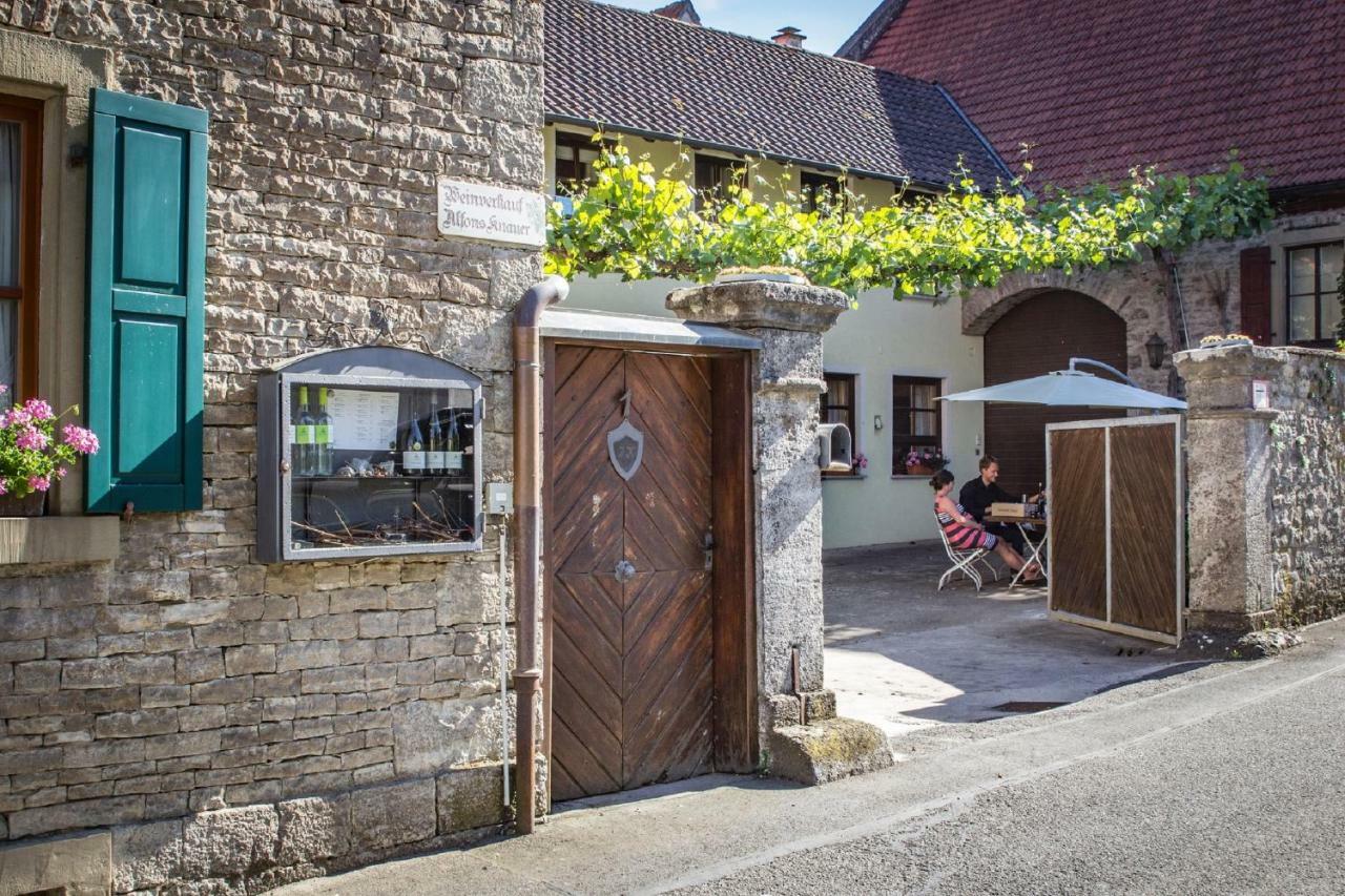 Weingut Knauer Lägenhet Dettelbach Exteriör bild